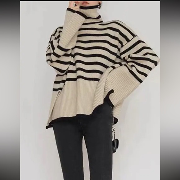19 Contrast Color Striped Long Sleeves Sweater - Picture 2 of 2